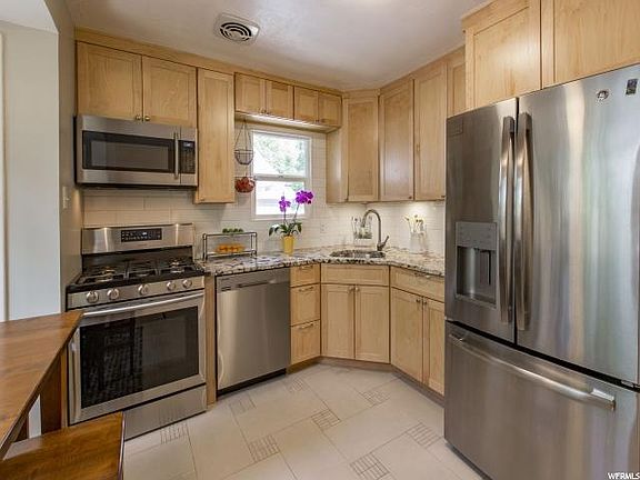 3rd image of 2867 S Chadwick St #A