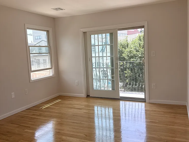 322 Baldwin Ave #3 — Photo 8