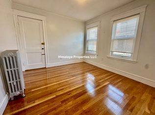 60 Woodlawn St #3, Jamaica Plain, MA 02130