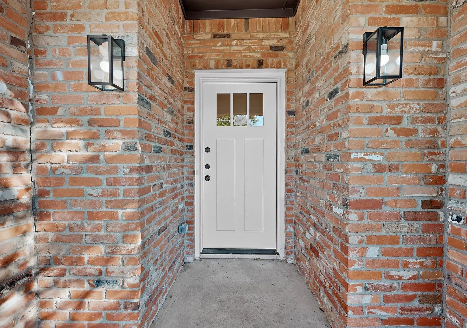 Newly Renovated Home In Plano — Photo 3