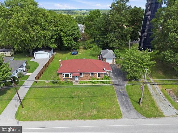 3rd image of 17855 Barrens Rd N