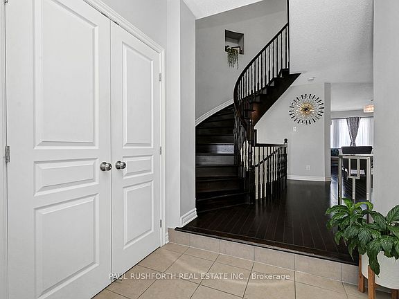 4th image of 560 Du Pin Rouge Way