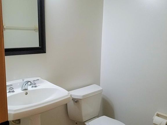 5th image of 11591 Yancy Ct NE