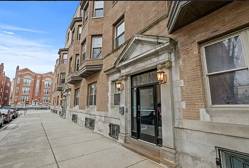 811 W Lill Ave #204 Photo 1