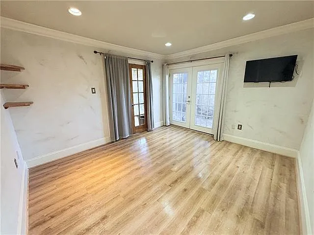 222 London Ave #110 — Photo 9