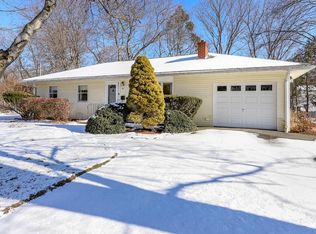 53 Cranmore Rd, Braintree, MA 02184