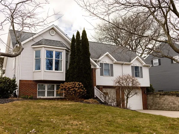 2615 Lakeside Dr, Erie, PA 16511