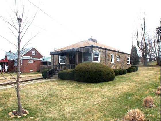 1st image of 331 Hacke Ln