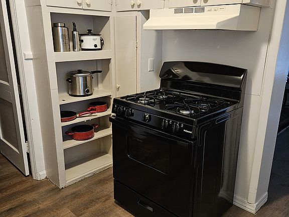 5th image of 1719 Pass Rd