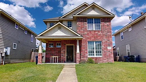 2933 McLaren Dr Photo 1