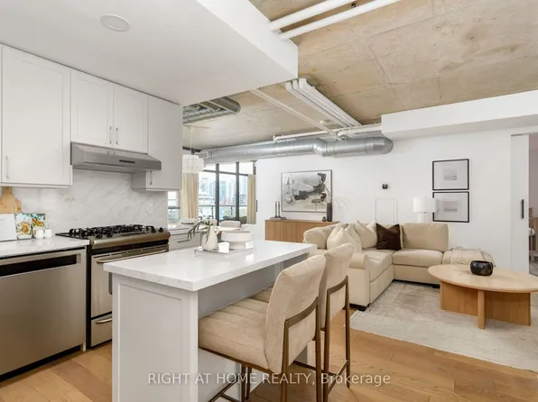 533 Richmond St W #805, Toronto, ON M5V 3Y1