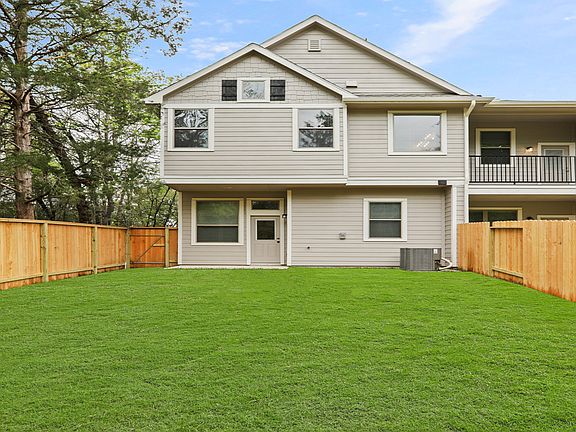2nd image of 579 Long Leaf Pine Dr