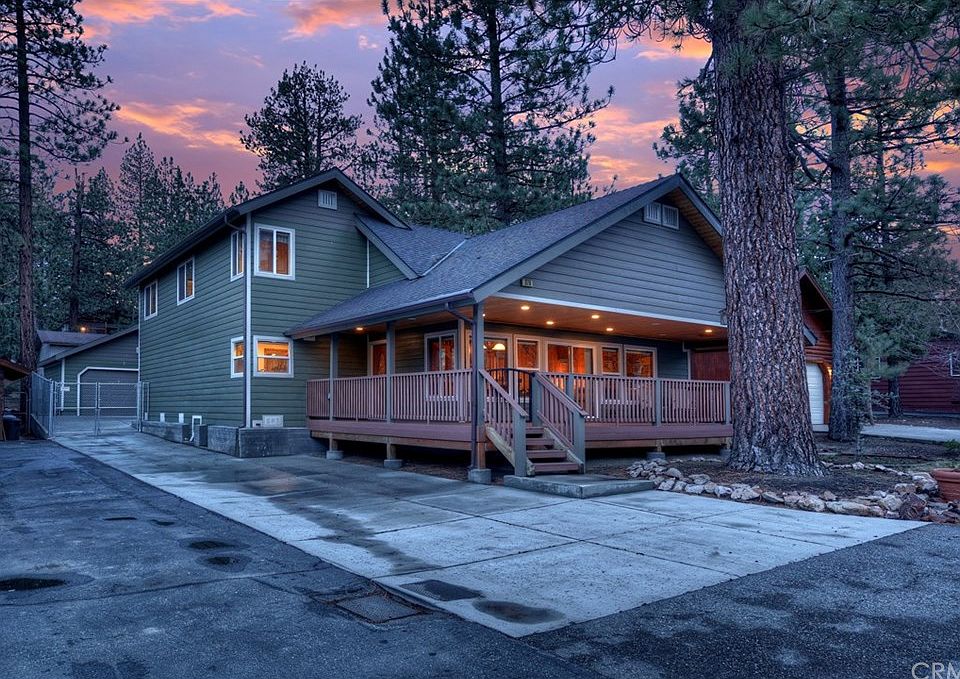 1st image of 379 Oriole Dr