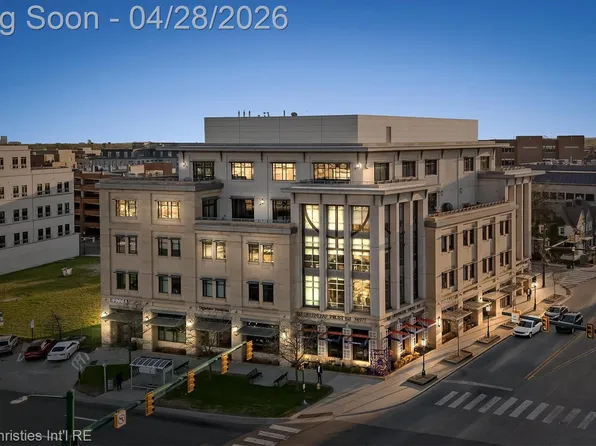 34977 Woodward Ave APT 450, Birmingham, MI 48009
