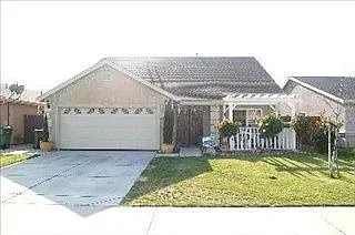 1823 Baywood Ln photo 1