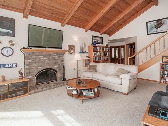 4th image of 1276 NE Harbor Rdg