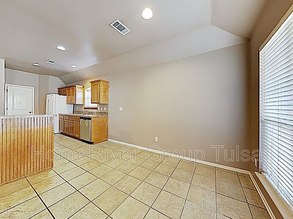 5th image of 8925 N 152nd East Ave