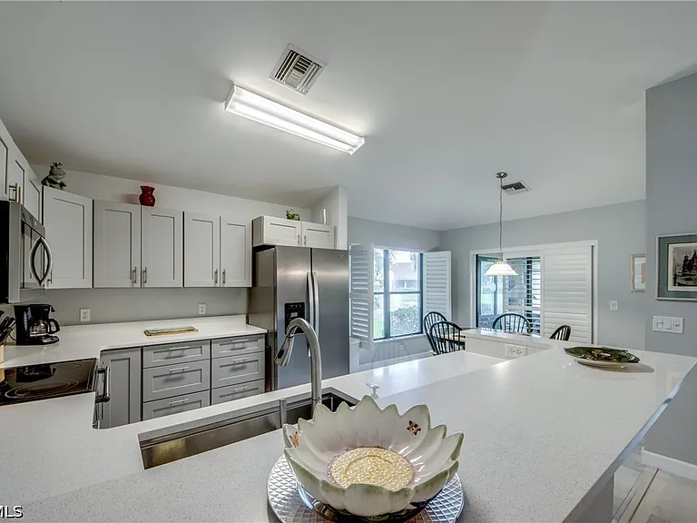 15472 Admiralty Cir #2 — Photo 14