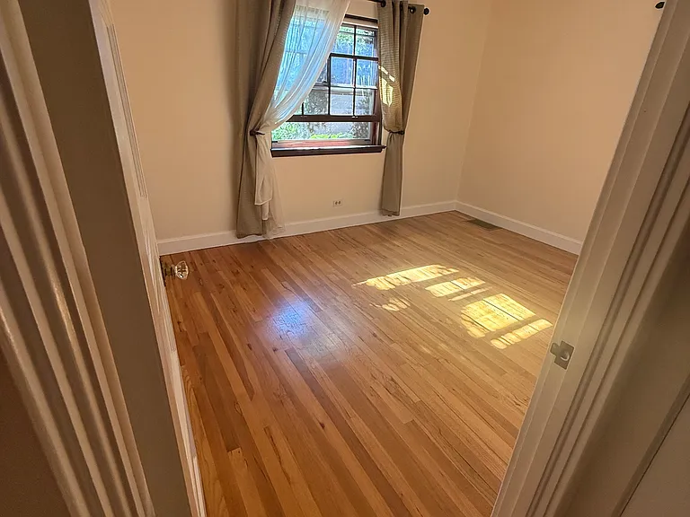 1175 S Dale Ct — Photo 1