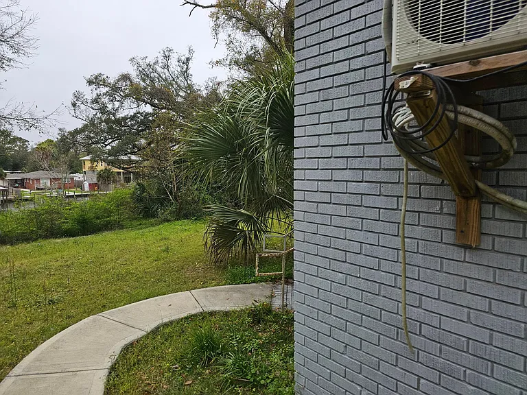 3285 Idlewood Dr — Photo 18