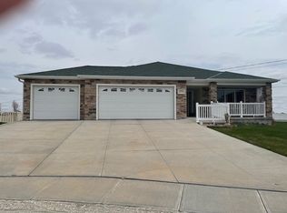 6609 M Avenue Pl, Kearney, NE 68847