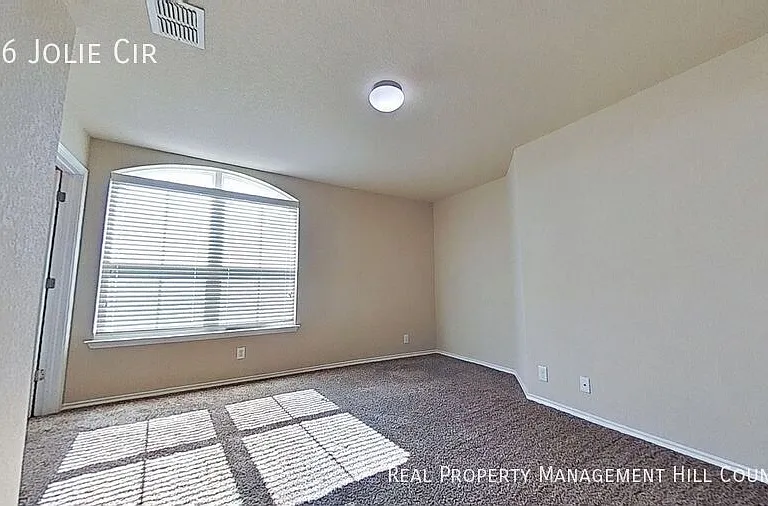 136 Jolie Cir — Photo 12