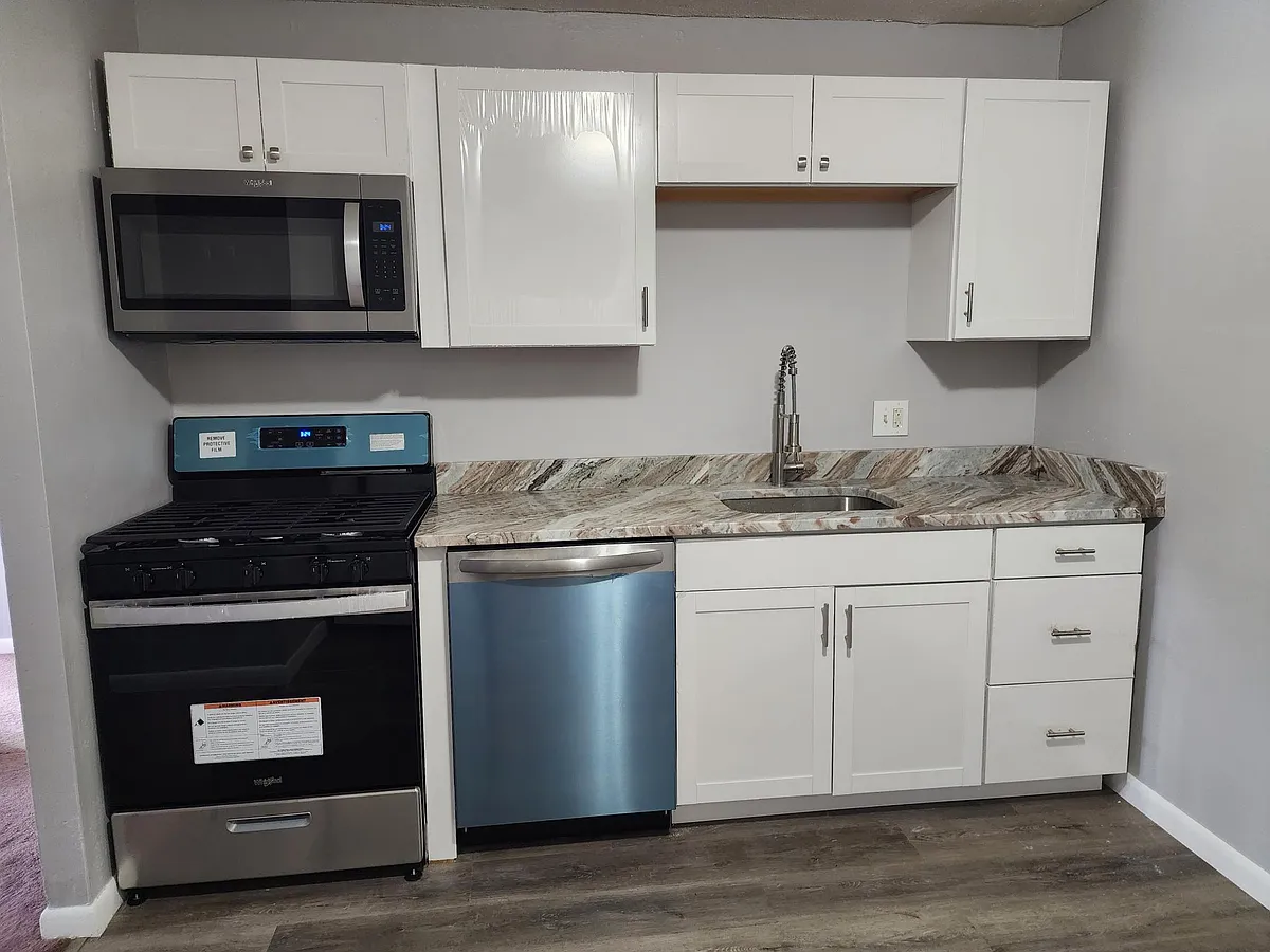 Building Photo - 309 Pawtucket Blvd #1