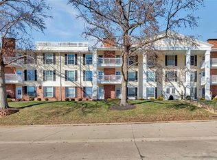 15593 Bedford Forge Dr APT 6, Chesterfield, MO 63017