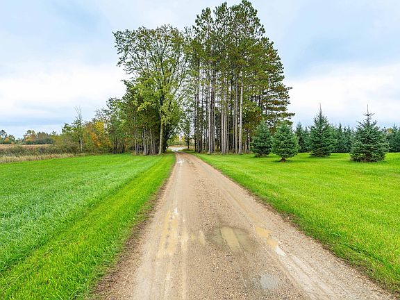 3rd image of 23727 County Highway 65