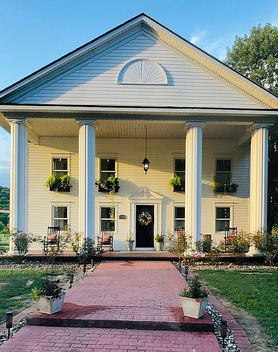 1st image of 1540 Mines Rd