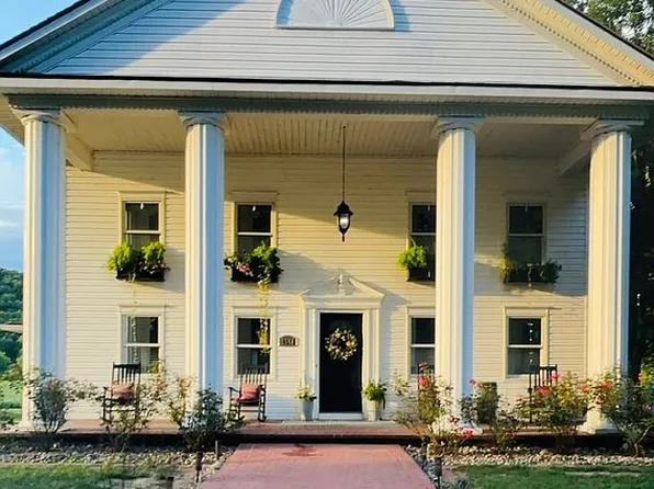 1540 Mines Rd, Waterford, OH 45786