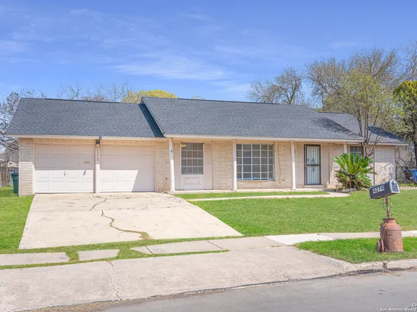 4279 Valleyfield, San Antonio, TX 78222