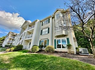 4016 Crawford Ct, Bridgewater, NJ 08807