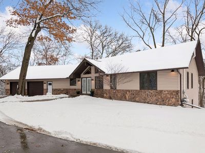 16120 Rosemary Ln, Wayzata, MN, 55391