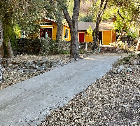 3rd image of 1417 Old Topanga Canyon Rd #3