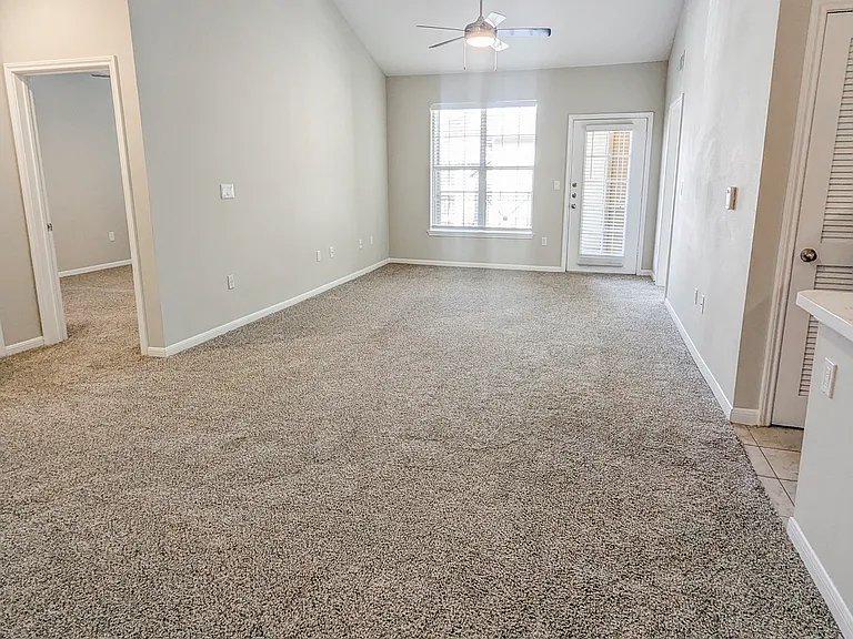 Woodland Hills — Photo 36