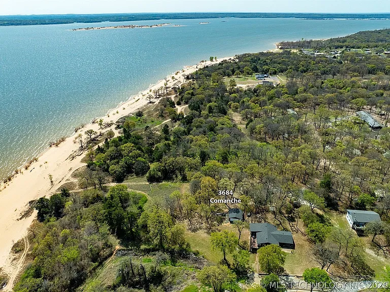 3684 Comanche Dr — Photo 9