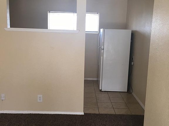 3rd image of 2929 Van Buren Ave APT 3