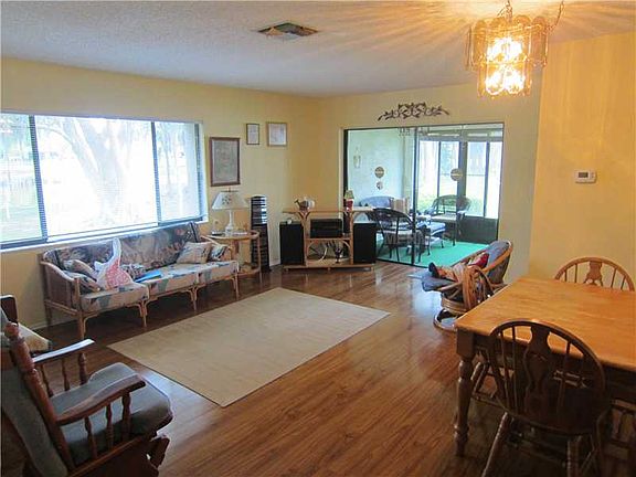 5th image of 2579 Bay Berry Dr APT A