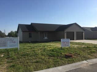 2501 Weathers Ln, Dexter, MO 63841