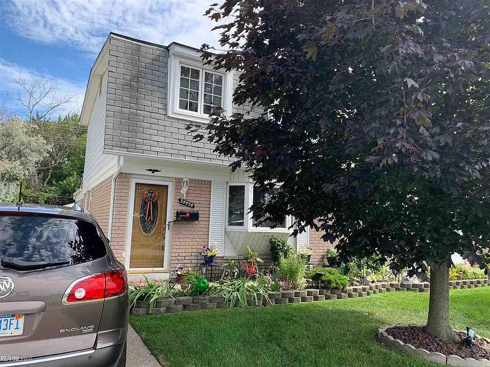 2nd image of 34058 Klein Rd
