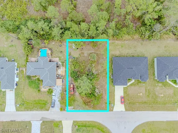 5052 Billings St, Lehigh Acres, FL 33971