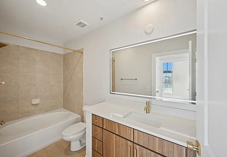4550 Cherry Creek — Photo 40