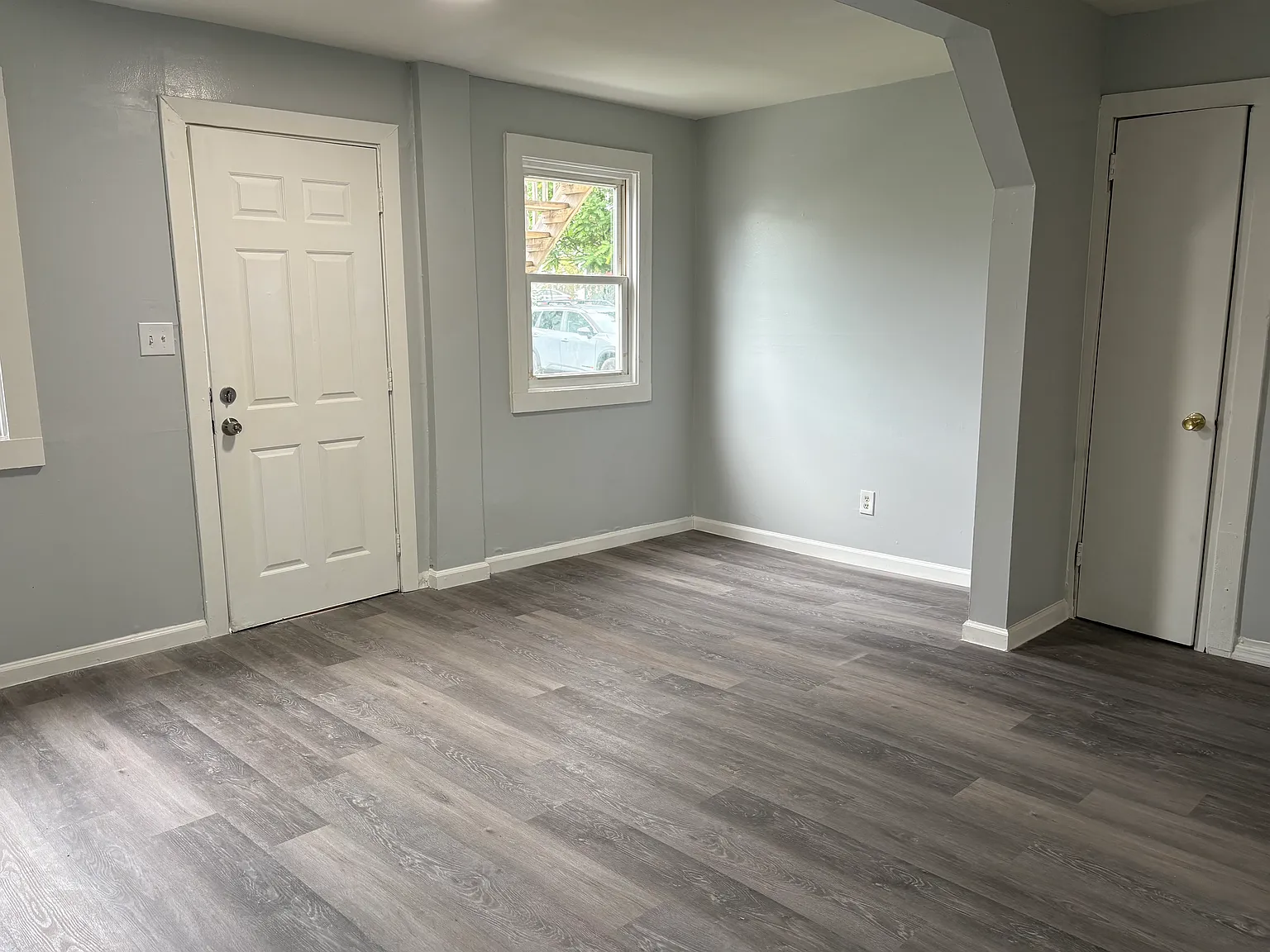 1 bed, 850 sqft, $1,695 — Photo 3