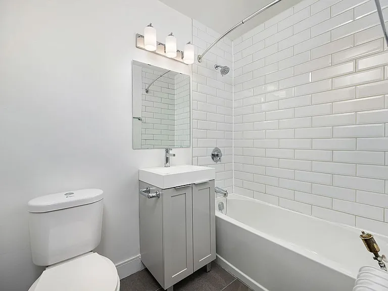 877 Kennedy Rd #407 — Photo 5