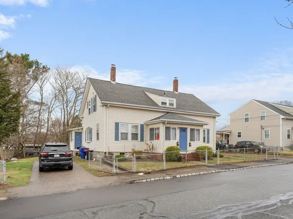 2 5th Ave, Taunton, MA 02780