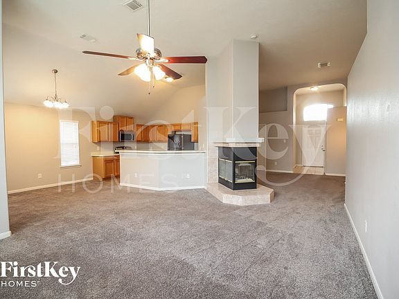 3rd image of 6214 Diamond Rock Dr