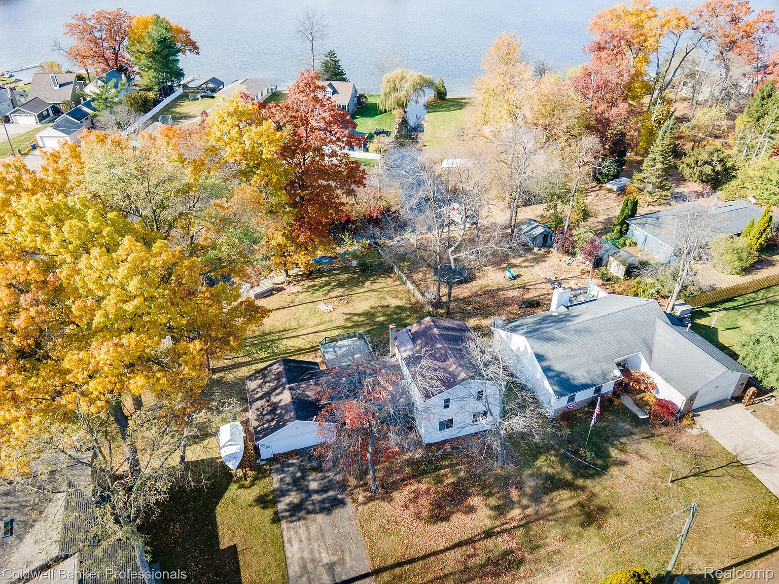 1290 Bablon Dr photo 1