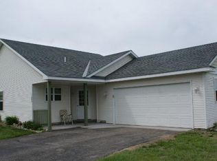 1008 Pleasant View Ct NW, Isanti, MN 55040