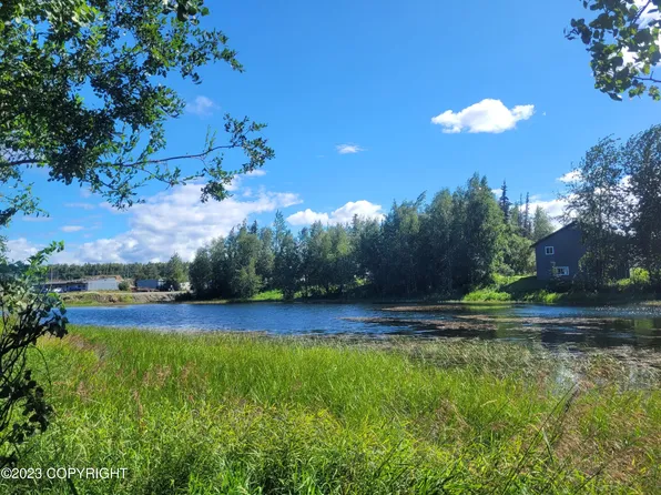 8518 W Swan Cir, Wasilla, AK 99623